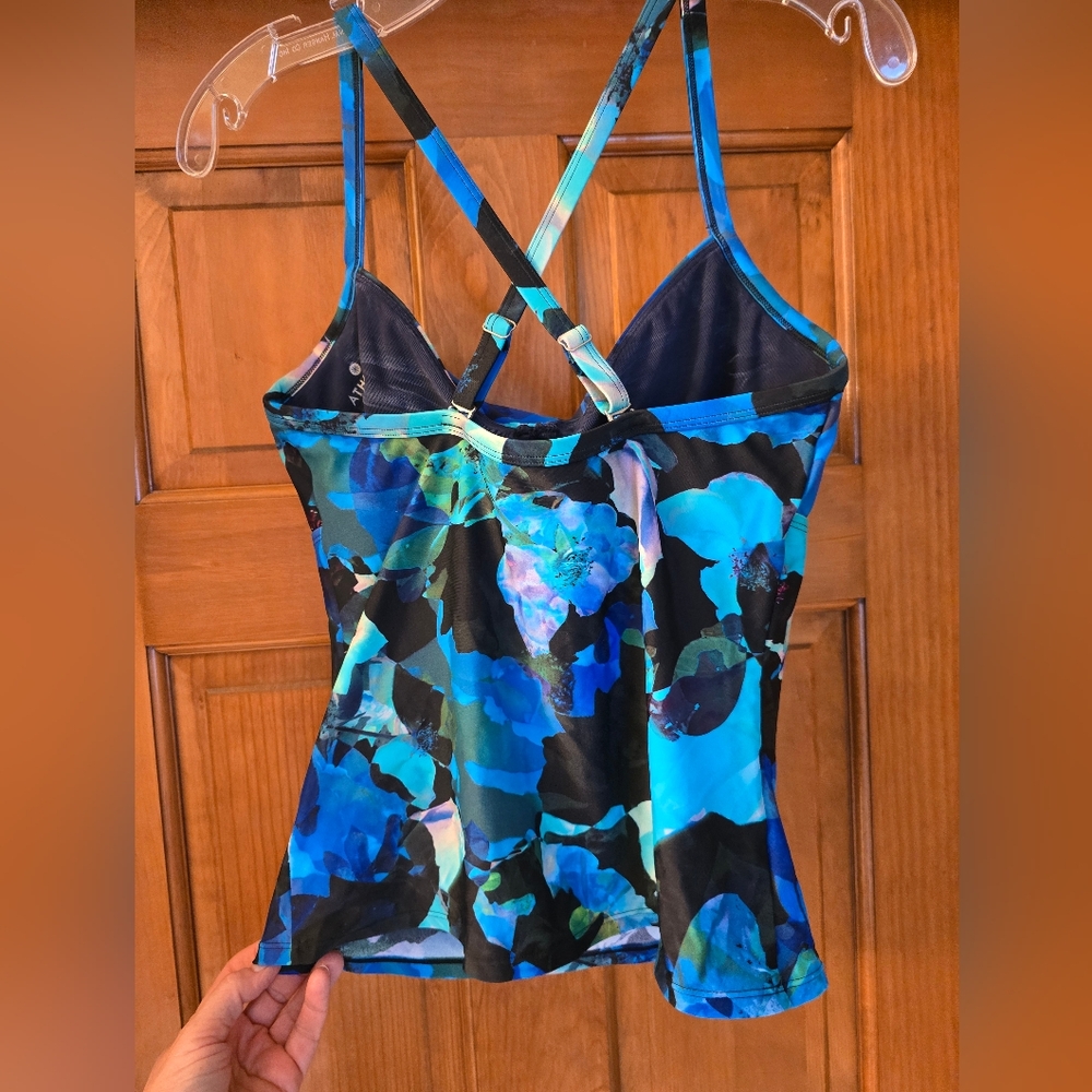 Athleta Tankini Top, worn only once!!! - Picture 3 of 4